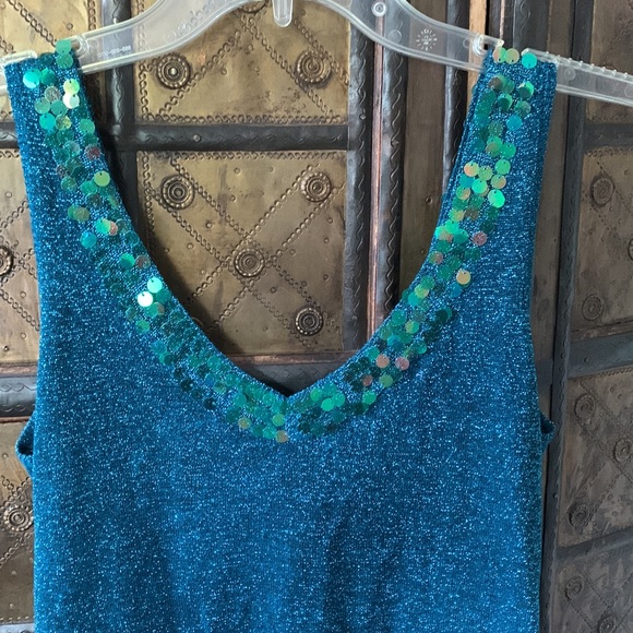 Necessary Objects Mermaid sequin blue metallic tank top M - Picture 5 of 6